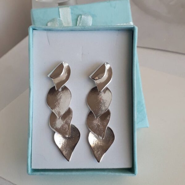 Long silver earrings, Silver drop earrings, Dangle Silver earrings, Hammered earrings, Leaves earrings, Rain drops - Image 3