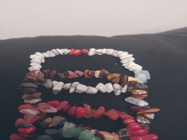 Lot Of 4 Gemstone Chip Bracelets - Image 2