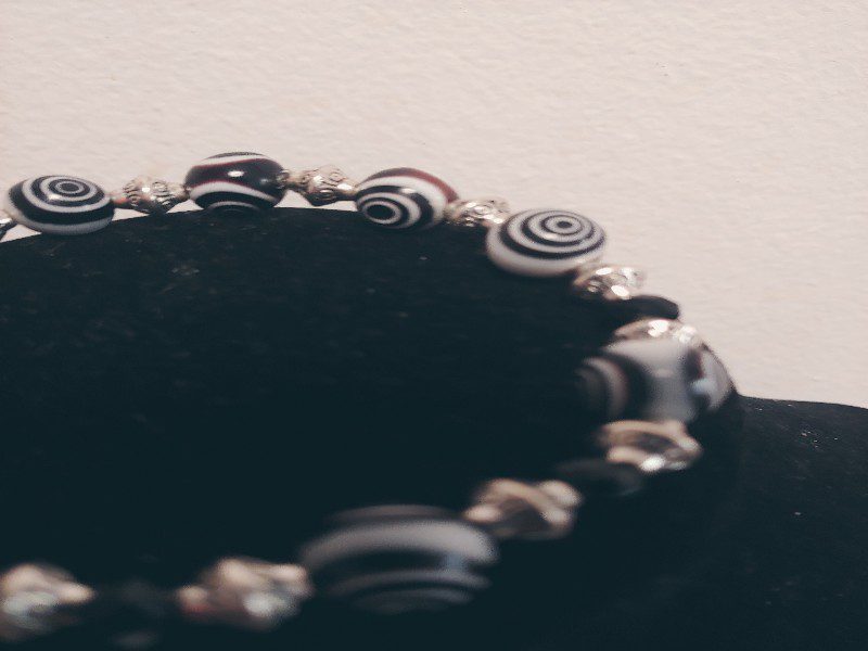 Black Doted Glass Beaded Bracelet - Image 4