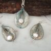 Pod-like Flower Necklace set
