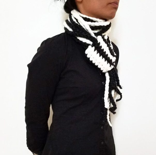 Vone Kevitz Black/White Chain Scarf With Cuff