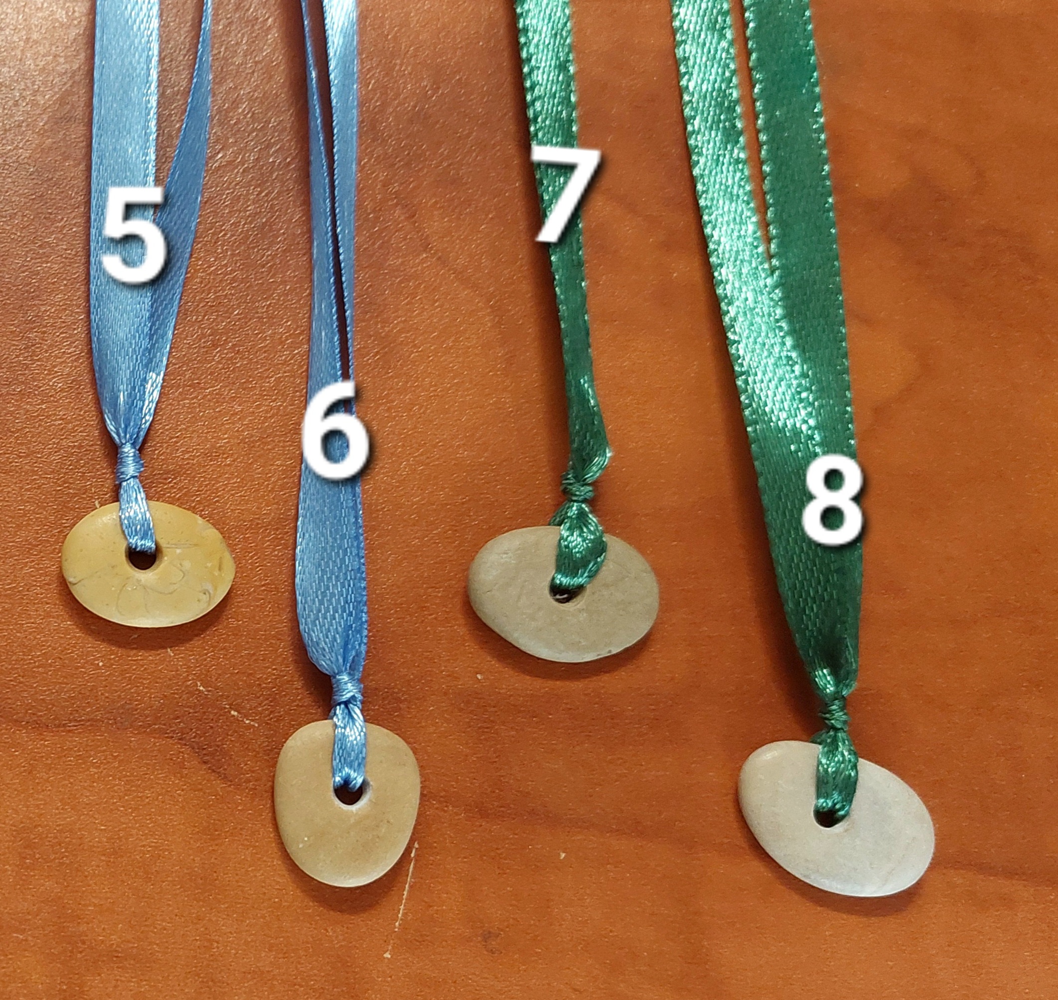 Pebble bookmark with colorful silk satin ribbon - Image 9
