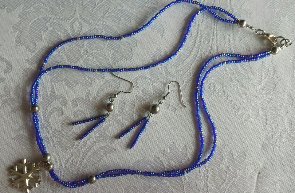 Snow & Ice Beaded Necklace Set