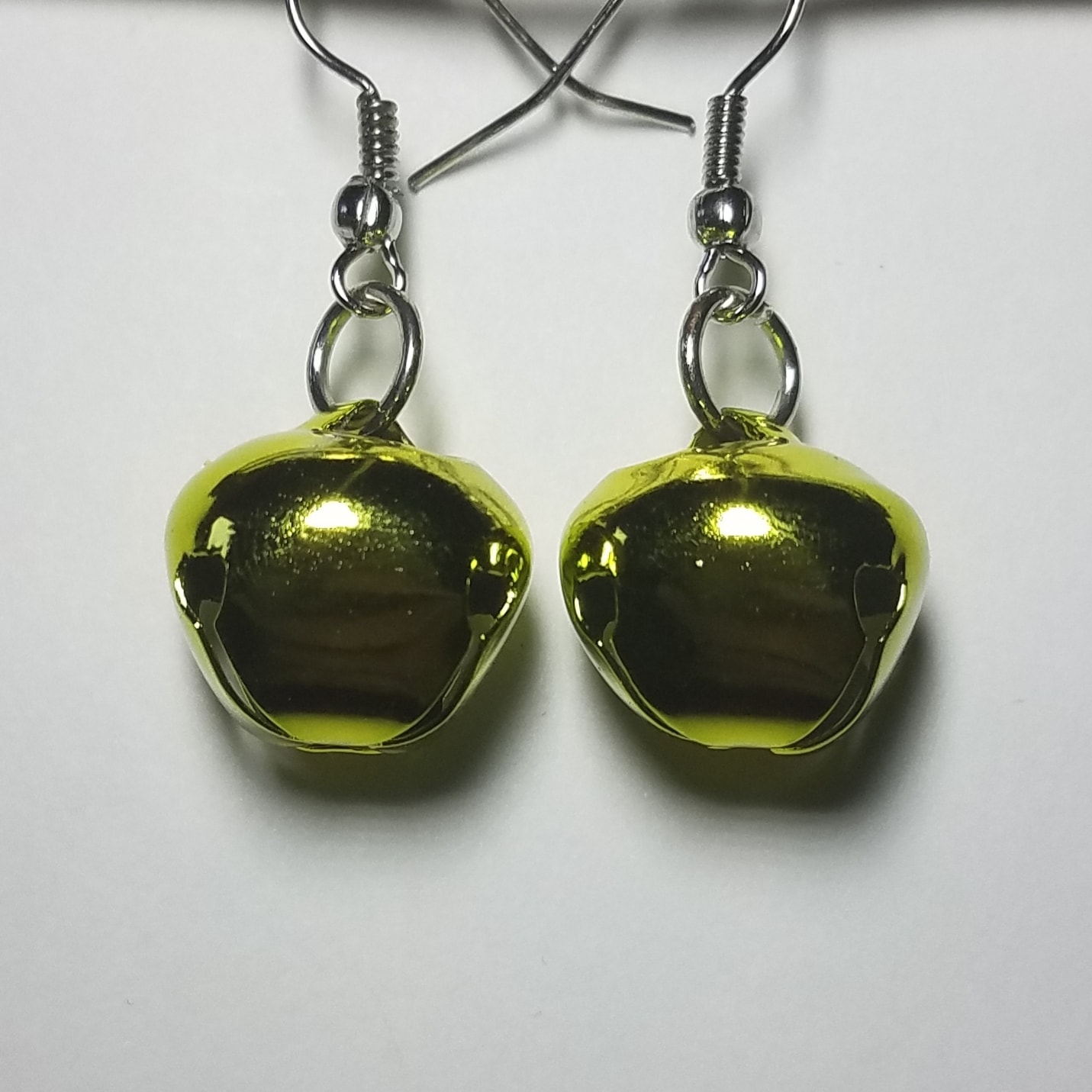 Jingle Bell Green A Earrings