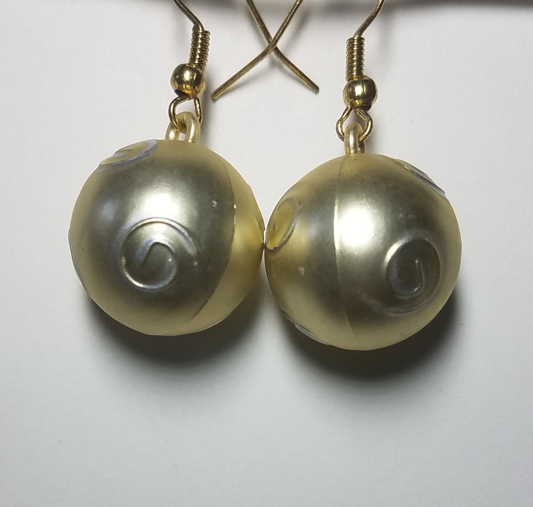 Ornament Ivory B Earrings