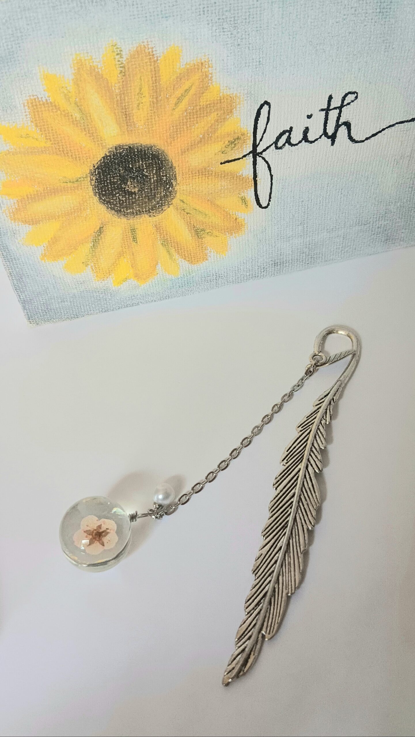 FEATHER BOOKMRK/ FLOWER