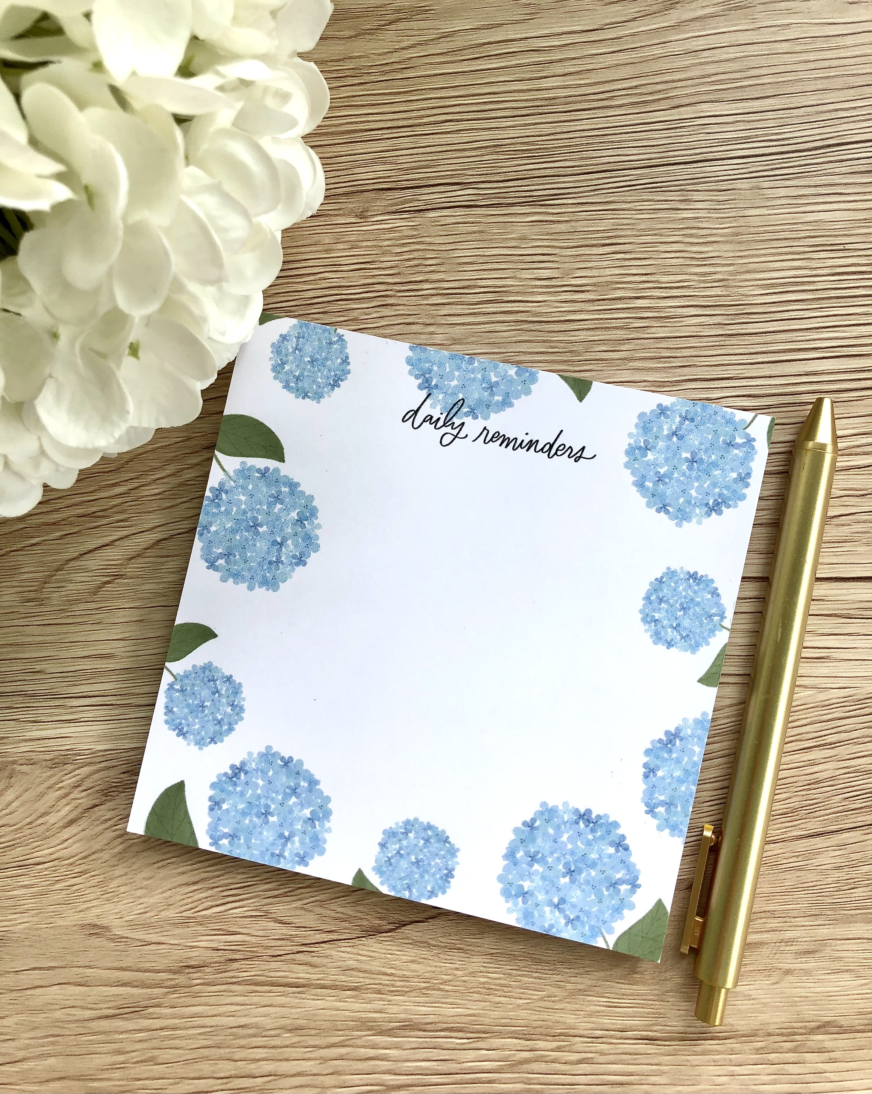 Daily Reminders Hydrangea Note Pad