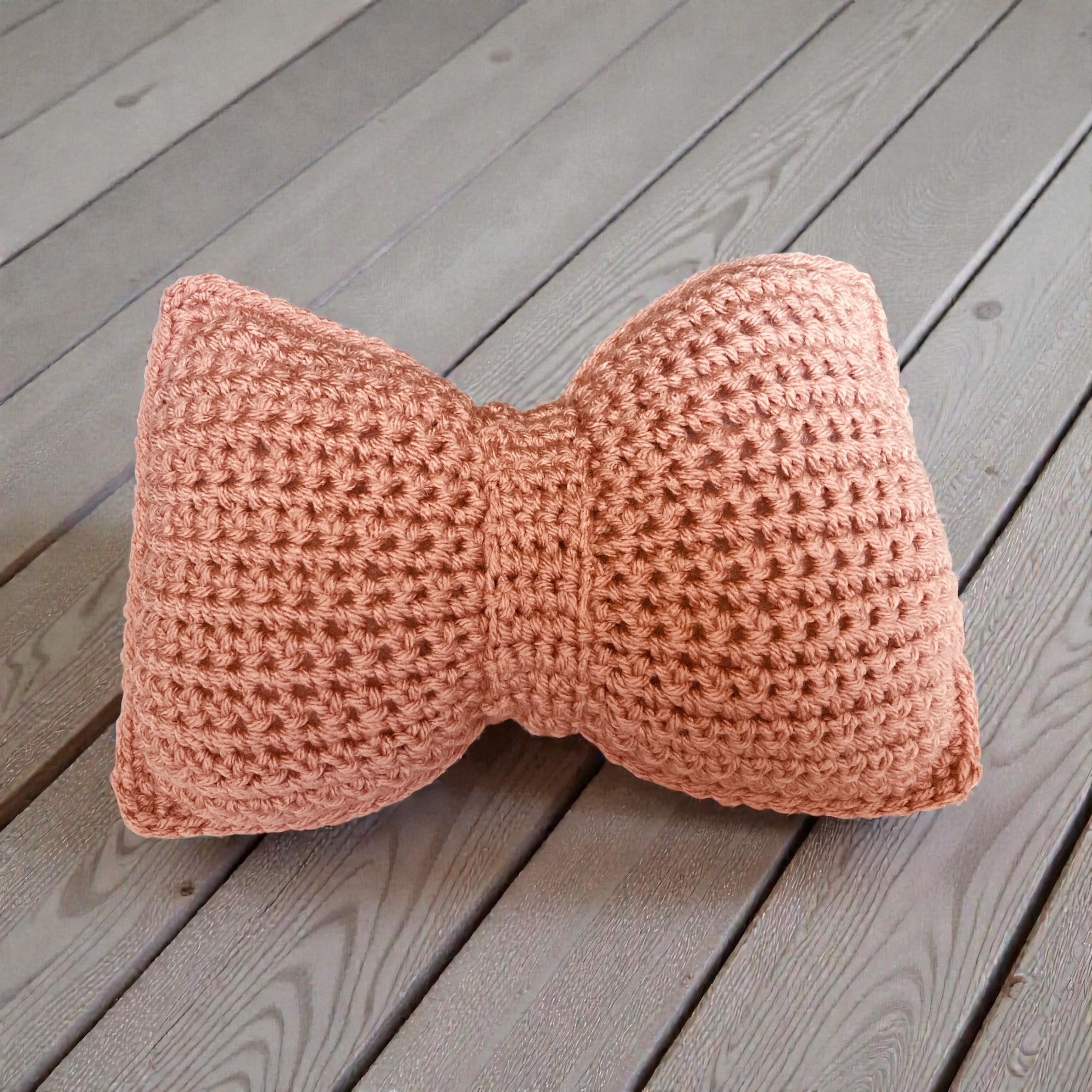 Bow pillow